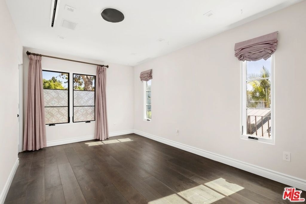 1743 Courtney Avenue - Photo 14