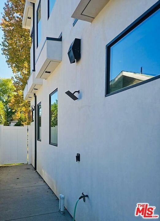 18015 Martha Street - Photo 37