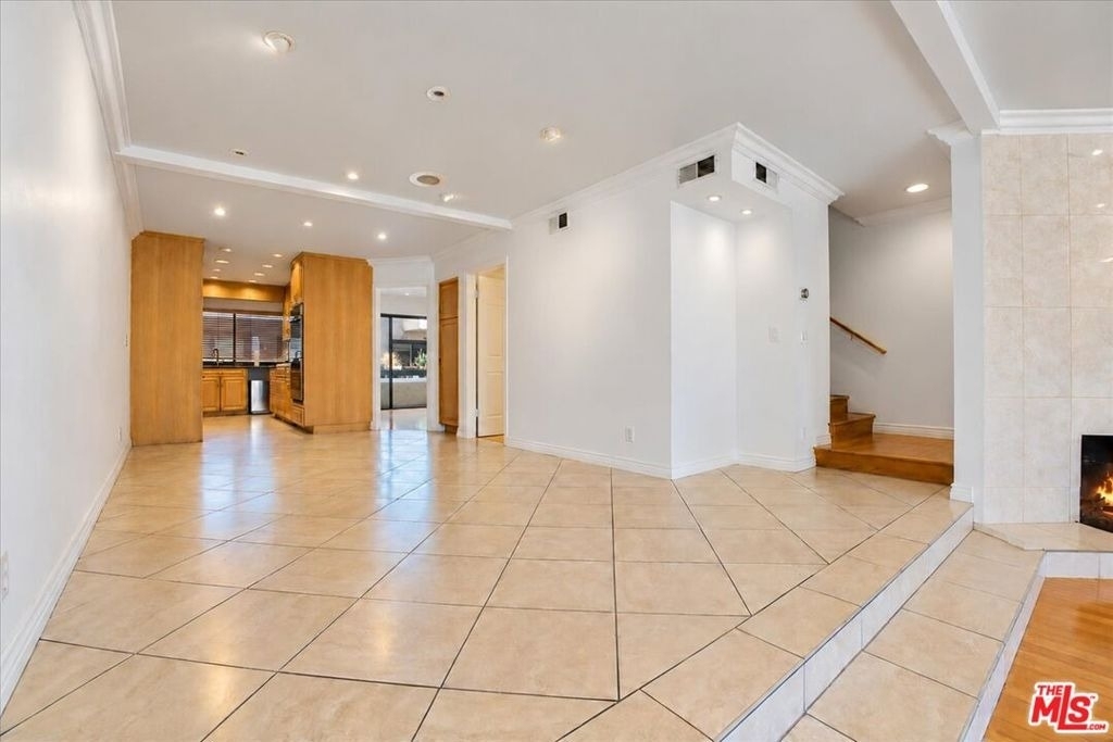 5352 Zelzah Avenue - Photo 9