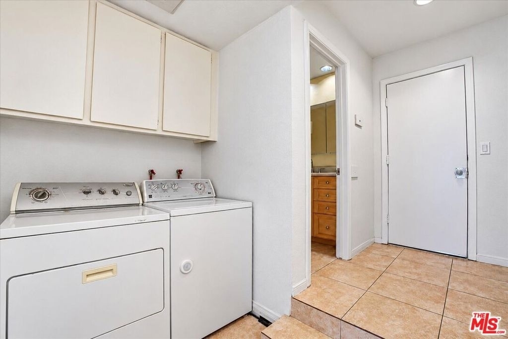 5352 Zelzah Avenue - Photo 34