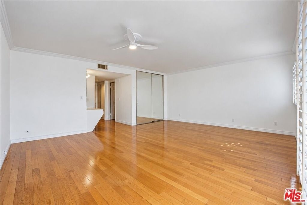 5352 Zelzah Avenue - Photo 17