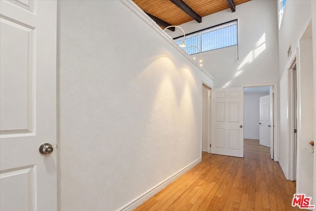 5352 Zelzah Avenue - Photo 24