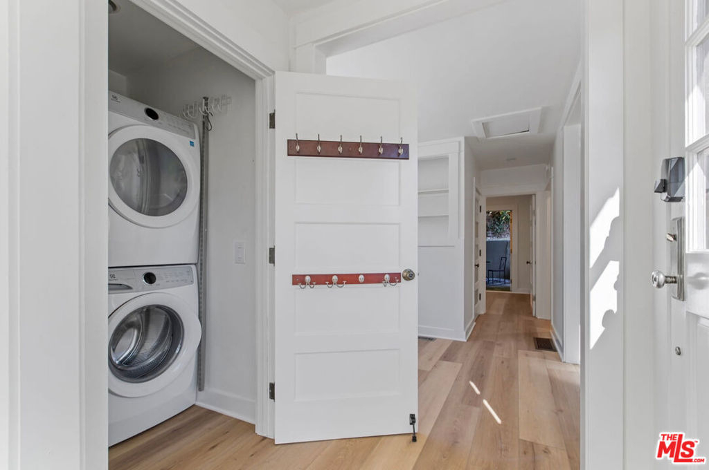 1316 N Occidental Boulevard - Photo 9