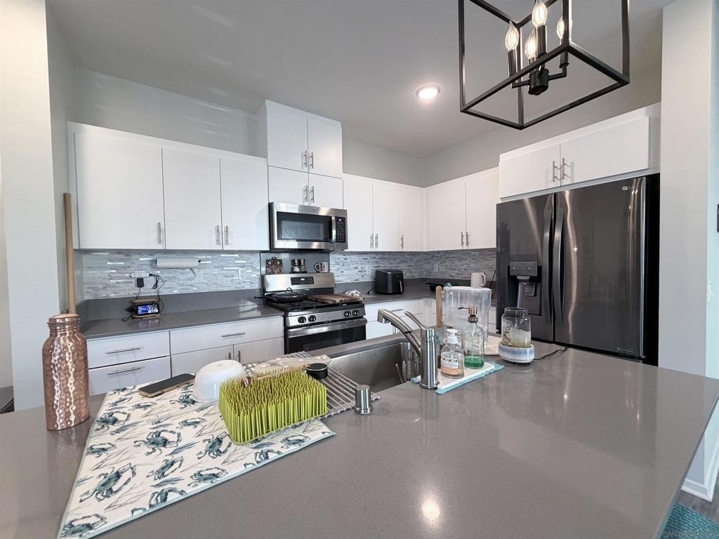 5203 Beachfront Cove - Photo 10