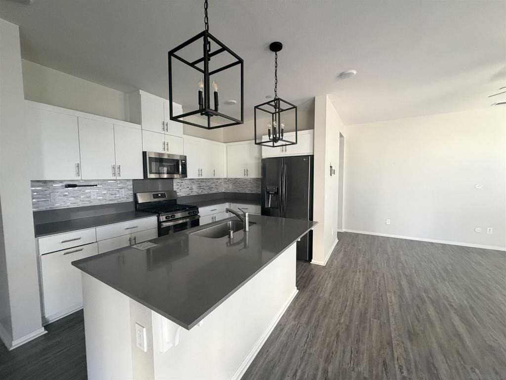 5203 Beachfront Cove - Photo 4
