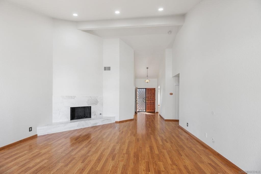 15961 Avenida Villaha - Photo 5