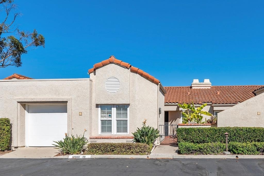 15961 Avenida Villaha - Photo 0