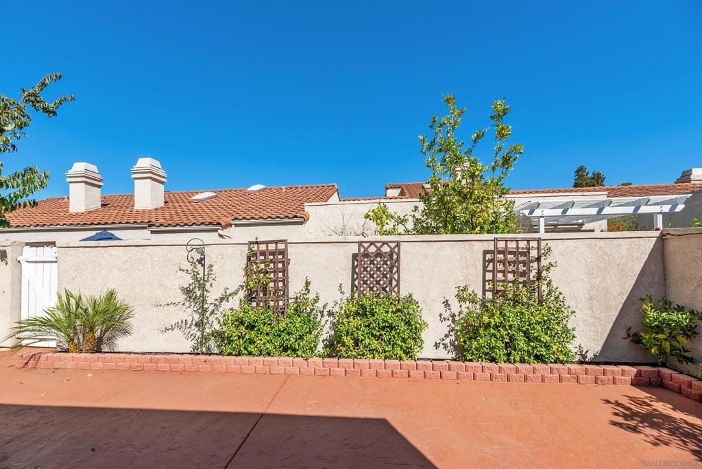 15961 Avenida Villaha - Photo 24