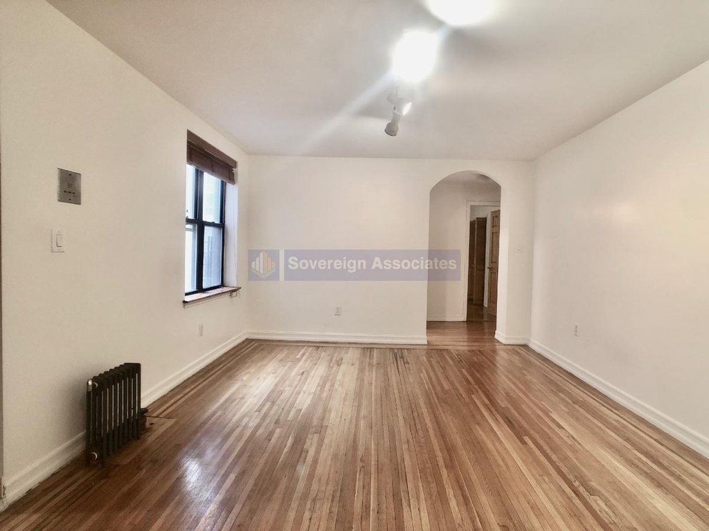 183 Pinehurst Avenue - Photo 1