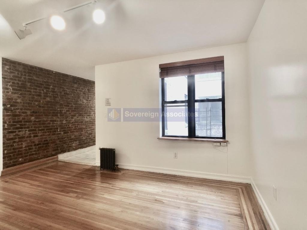 183 Pinehurst Avenue - Photo 3