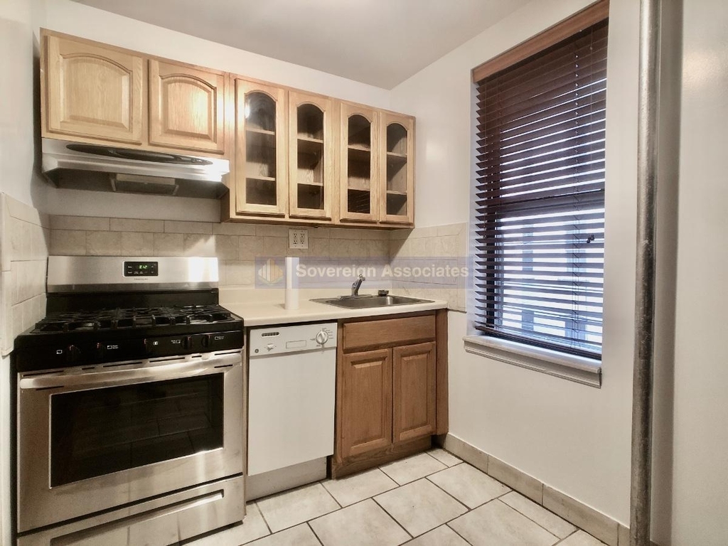 183 Pinehurst Avenue - Photo 4
