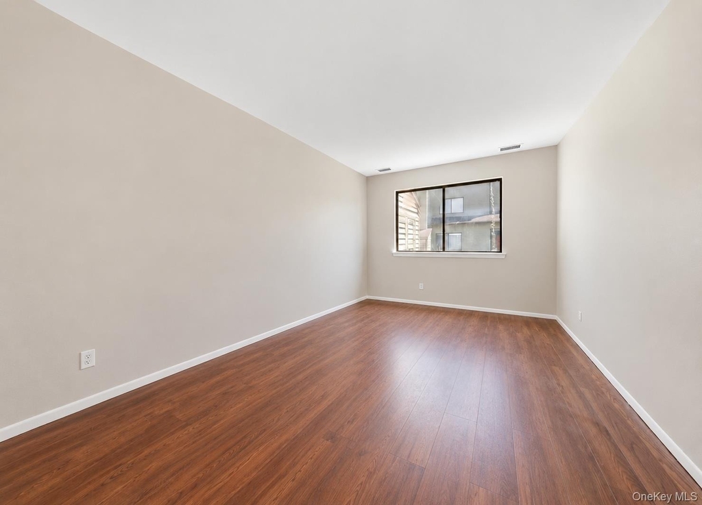 30 Sycamore Court - Photo 6