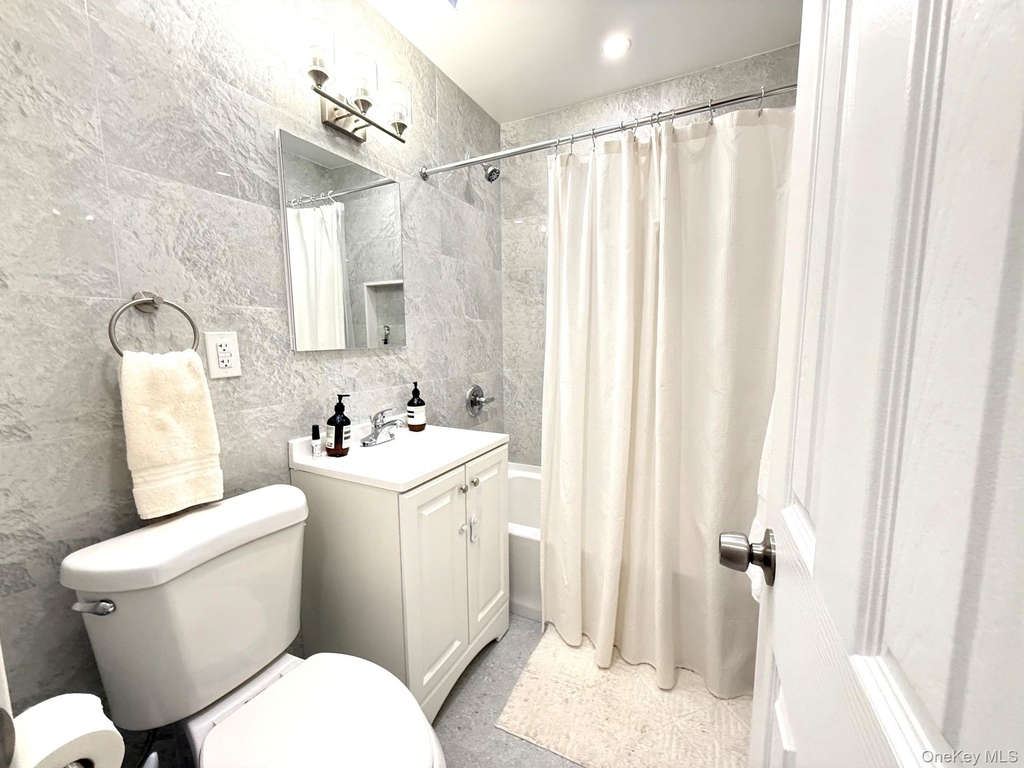 61-60 69th Lane - Photo 4