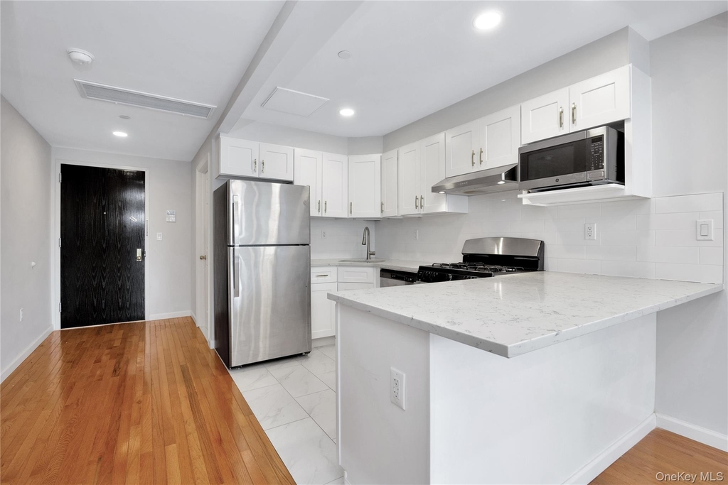 148-36 89th Avenue - Photo 3