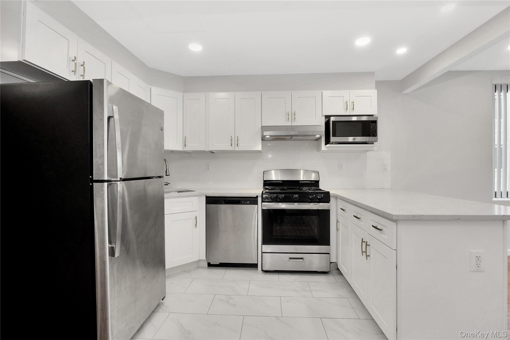 148-36 89th Avenue - Photo 17