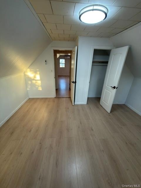 345 Walton Street - Photo 2