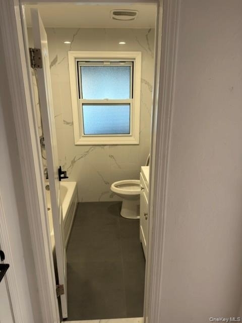 345 Walton Street - Photo 14