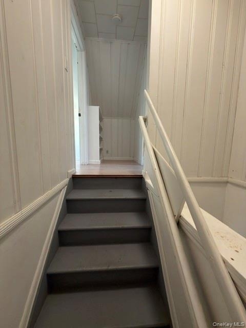 345 Walton Street - Photo 21