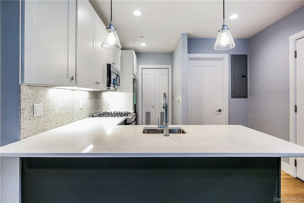 66 Main Street - Photo 8