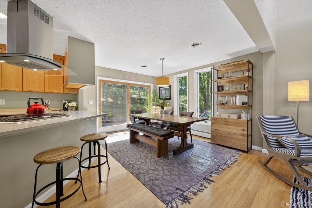 305 Oak Lane - Photo 13