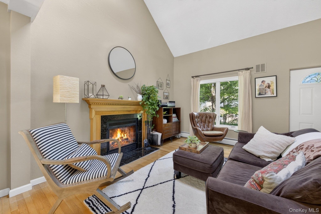 305 Oak Lane - Photo 7