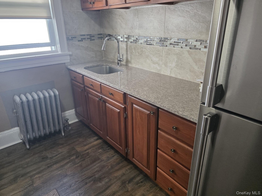 420 Bedford Avenue - Photo 6