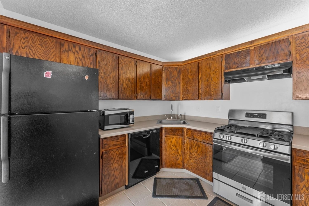 85 Caitlin Court - Photo 7