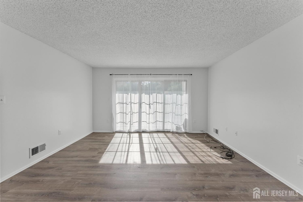 85 Caitlin Court - Photo 4