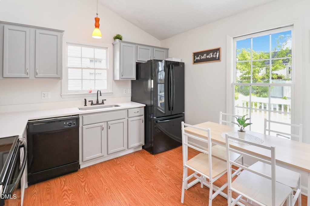 1508 Malta Avenue - Photo 11