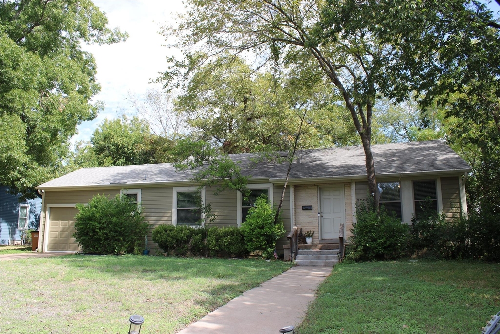 5703 Woodview Ave - Photo 18