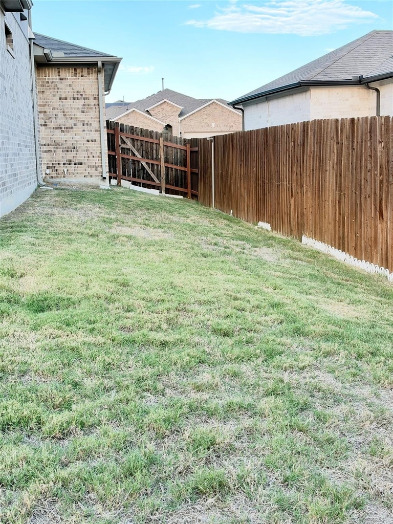 17824 Bassano Ave - Photo 34