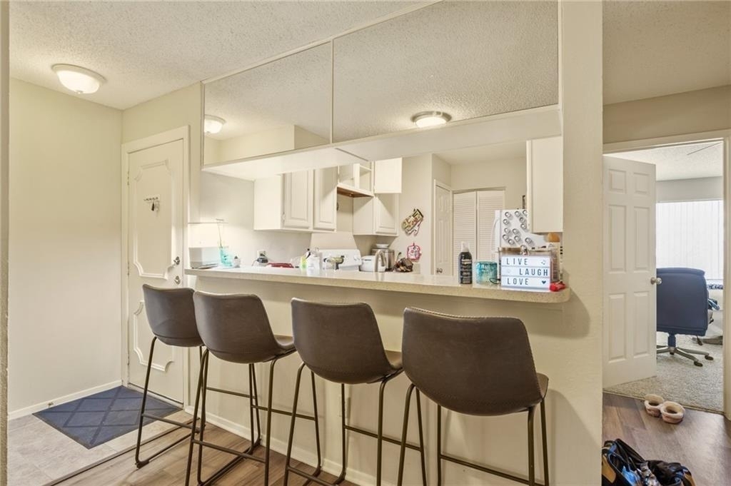 806 W 24th St - Photo 1