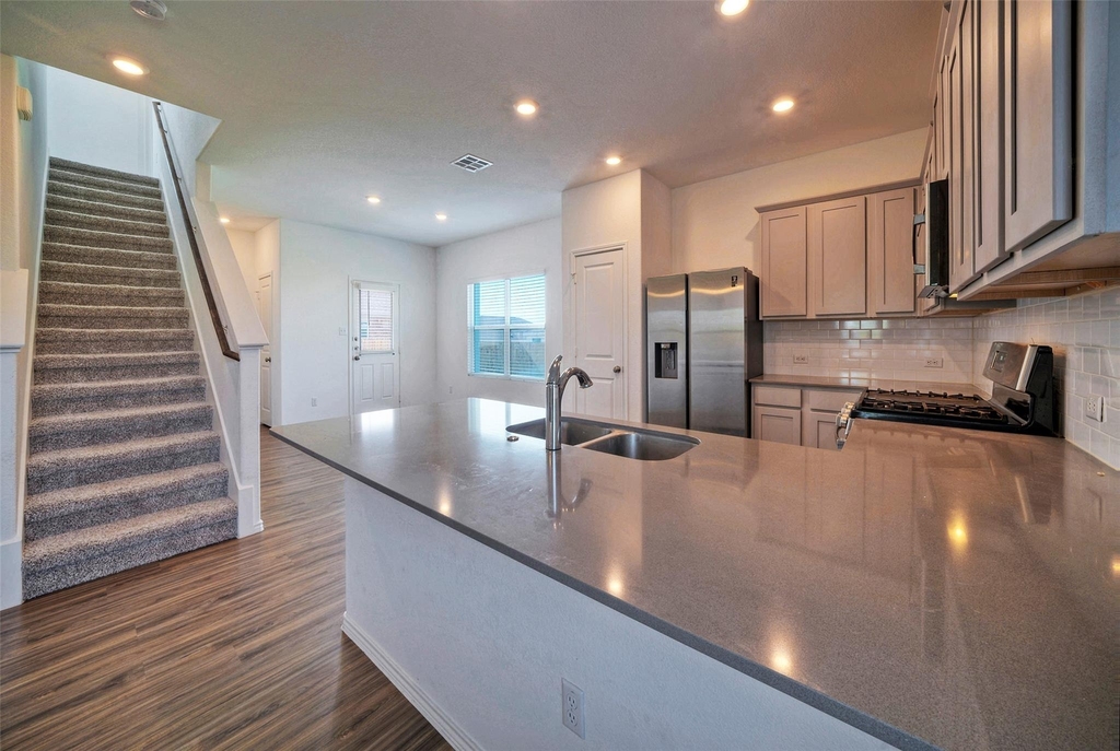 3201 Ancira Pl - Photo 10