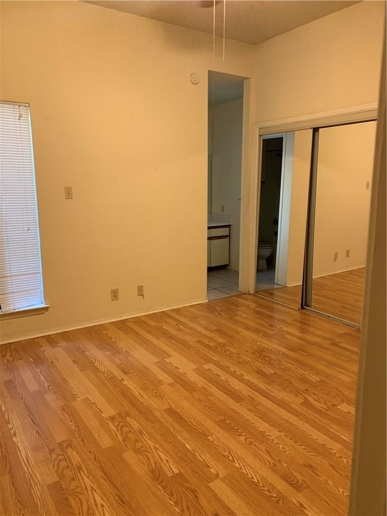 807 W 25th St - Photo 4