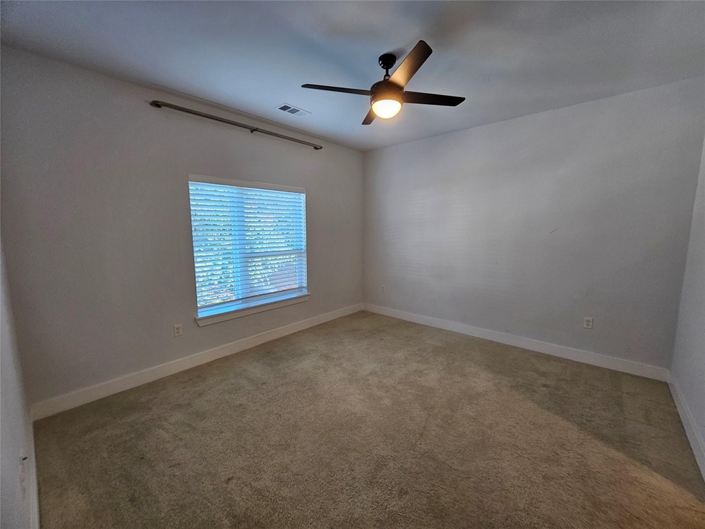 2220 Webberville Rd - Photo 11