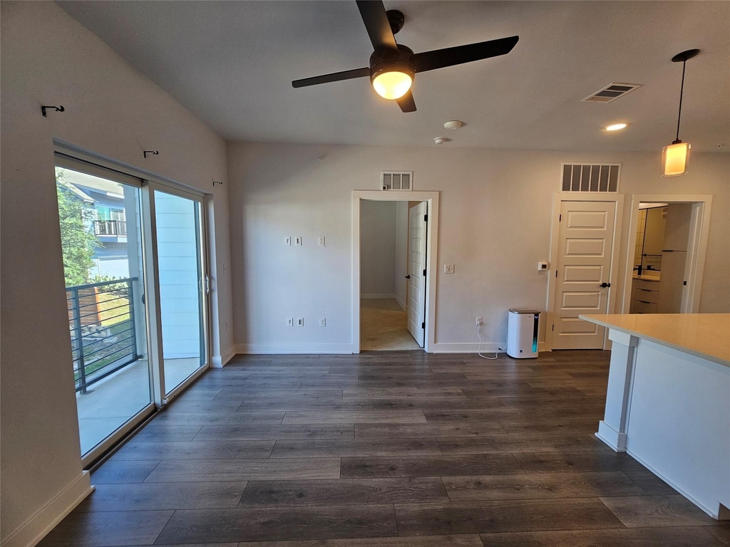 2220 Webberville Rd - Photo 10