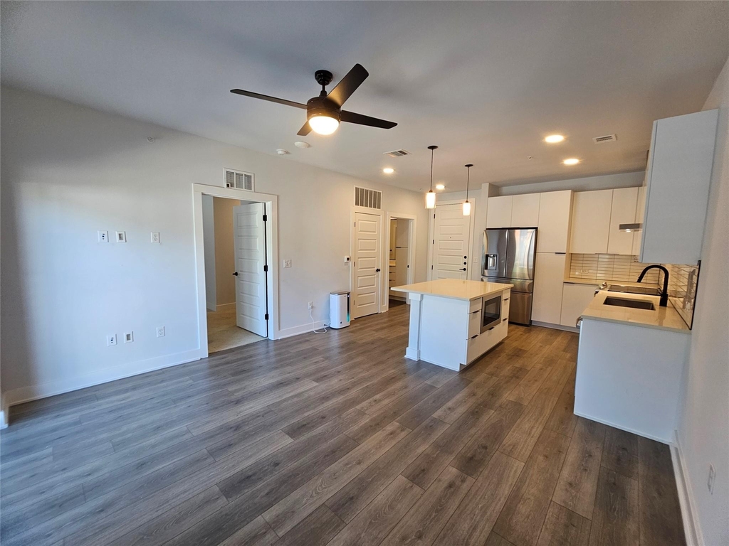 2220 Webberville Rd - Photo 7