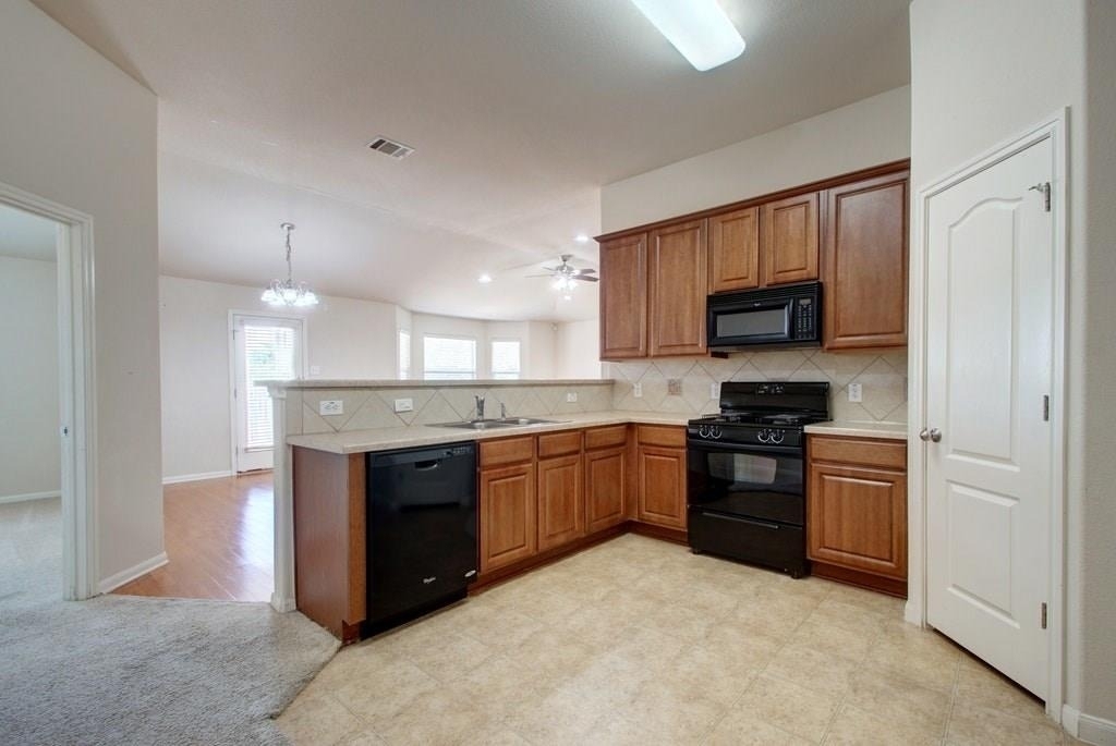 612 Centerbrook Pl - Photo 9