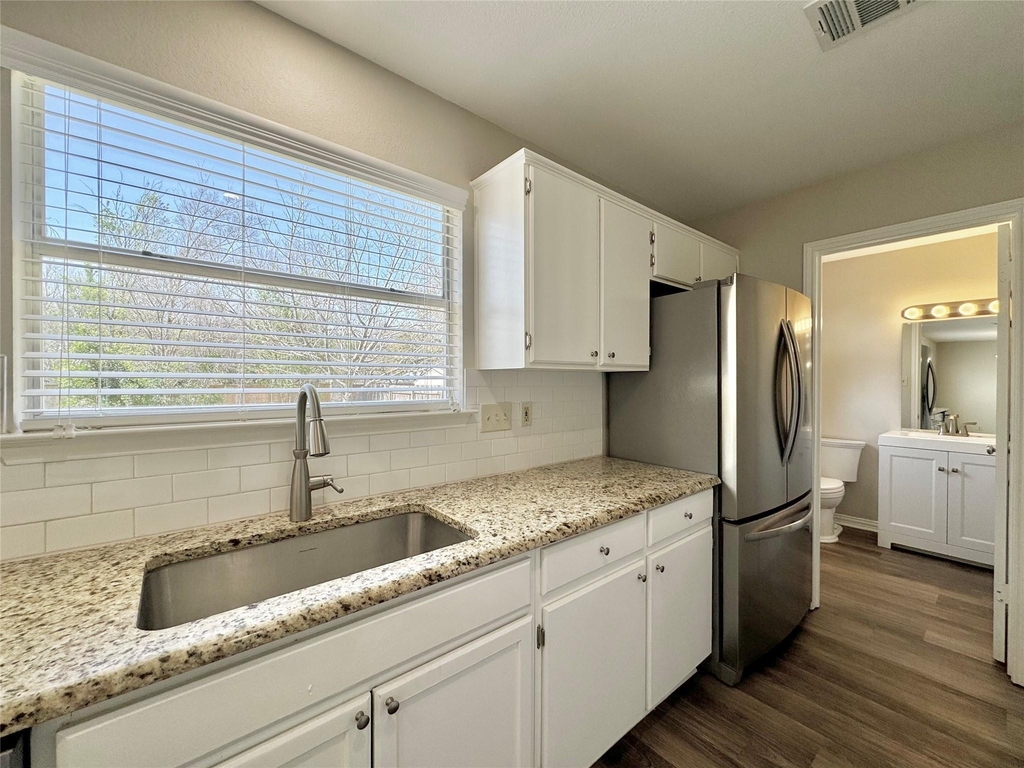 16502 Jadestone Dr - Photo 15