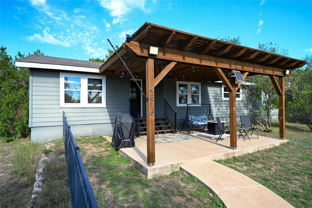 4815 Eck Ln - Photo 2