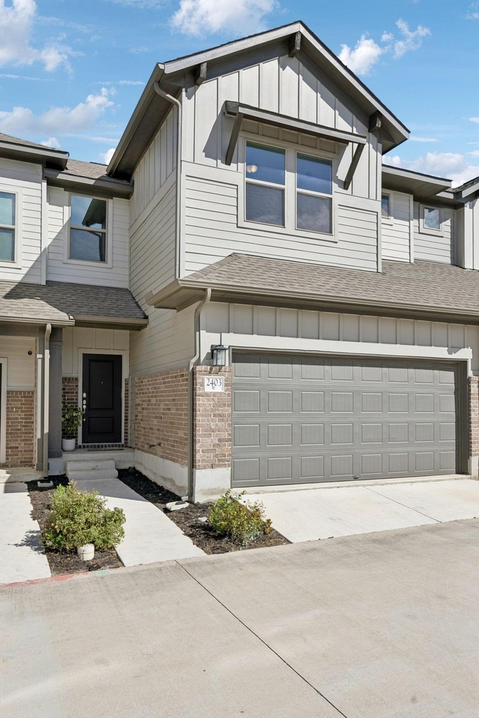 2500 Forest Creek Dr - Photo 1