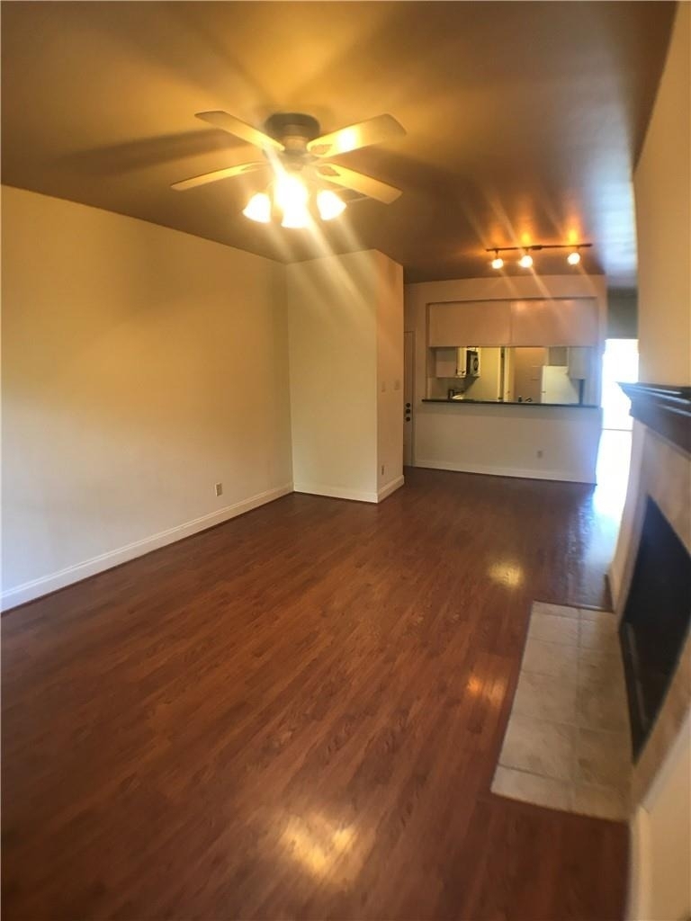 806 W 24th St - Photo 1