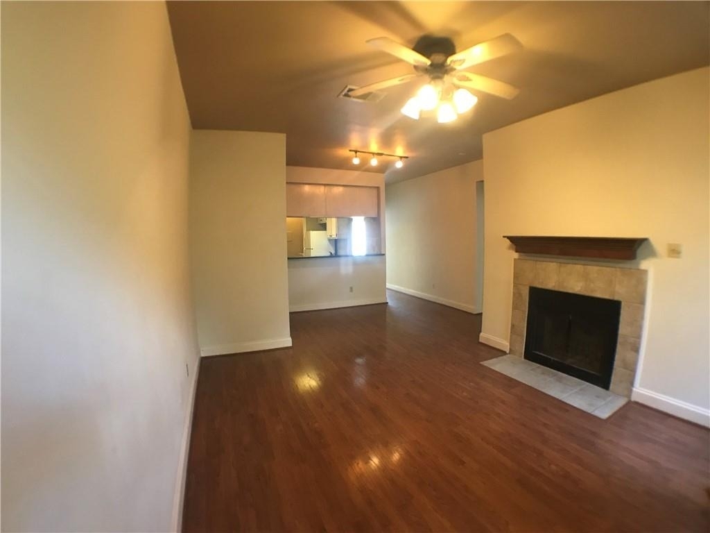 806 W 24th St - Photo 2