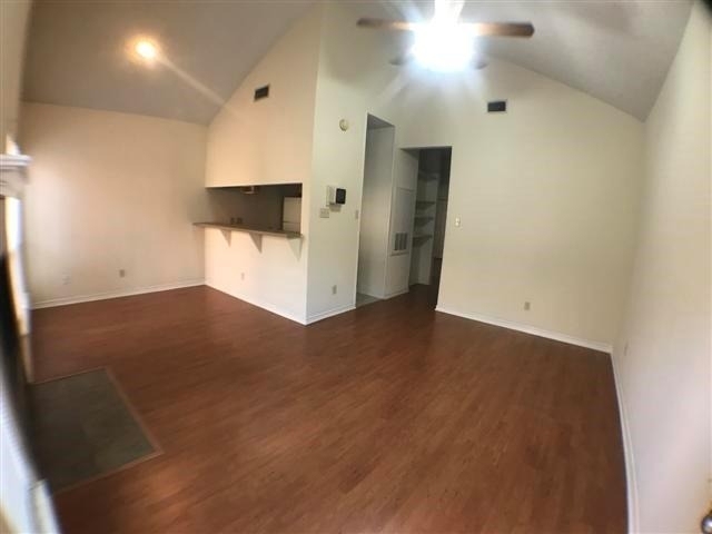 706 W 24th St - Photo 1