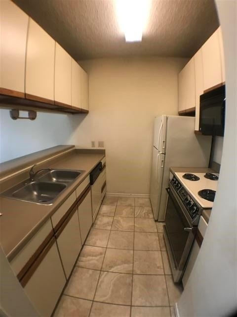 706 W 24th St - Photo 3