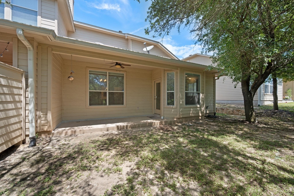 7901 Southwest Pkwy - Photo 31