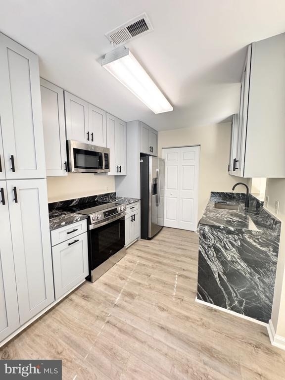 11203 Salem Village Drive - Photo 8