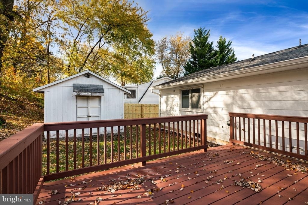 4421 Kenwood Drive - Photo 32