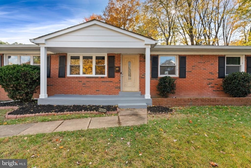 4421 Kenwood Drive - Photo 2