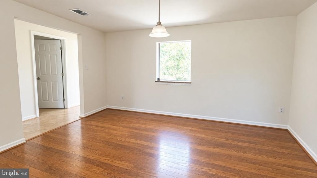 185 Meadows Lane Ne - Photo 6